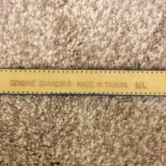 Green Genuine Snakeskin Slimline Belt 1” wide M/L - Picture 5 of 6